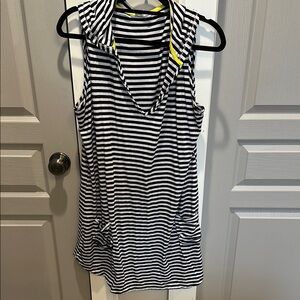 Dakini Black and White Sleeveless Sailor Collar Hooded  Tunic